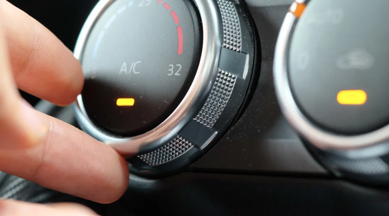 تهویه مطبوع خودرو(A/C)