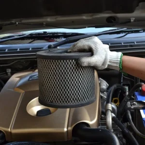 تعویض فیلتر هوای خودرو در کمتر از ۱۰ دقیقه