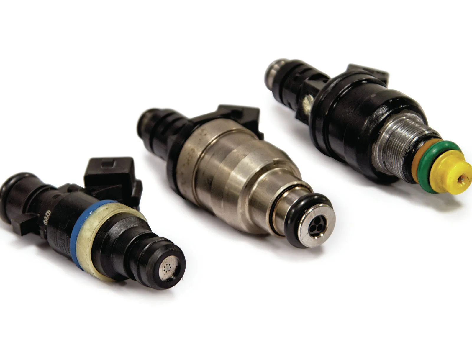 راهنمای کامل علائم خرابی انژکتور سوخت