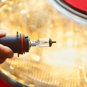 چطور چراغ انواع خودرو را خودمان تعویض کنیم